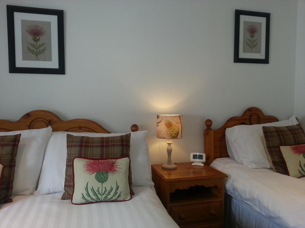 Ardlogie Guest House อาวีมอร์ ภายนอก รูปภาพ