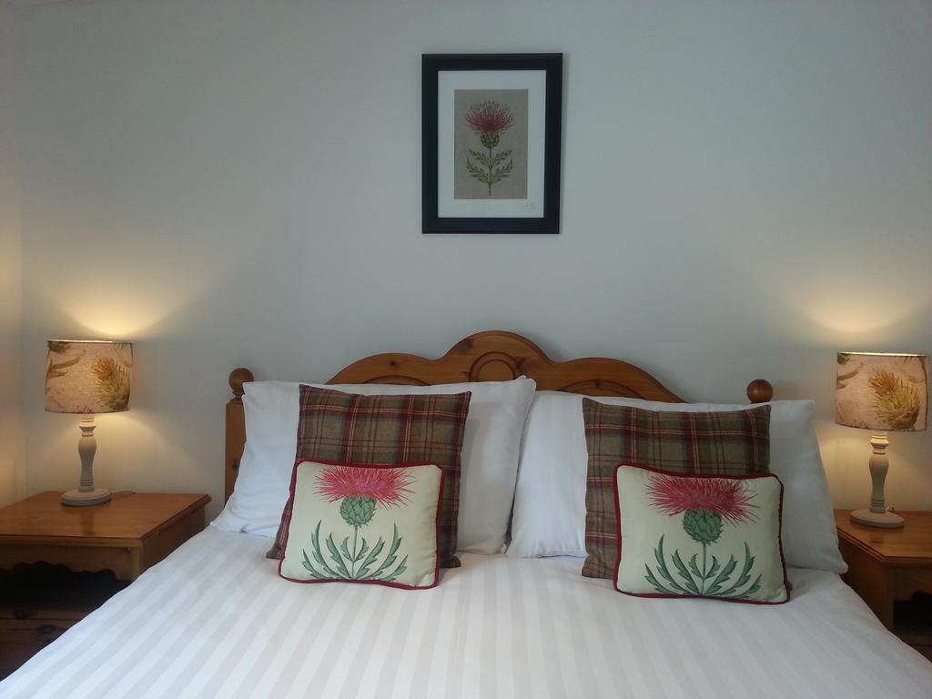Ardlogie Guest House อาวีมอร์ ภายนอก รูปภาพ